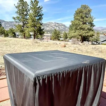 The Sheep Shack, Private Hot Tub And Mountain Views In Estes Park!